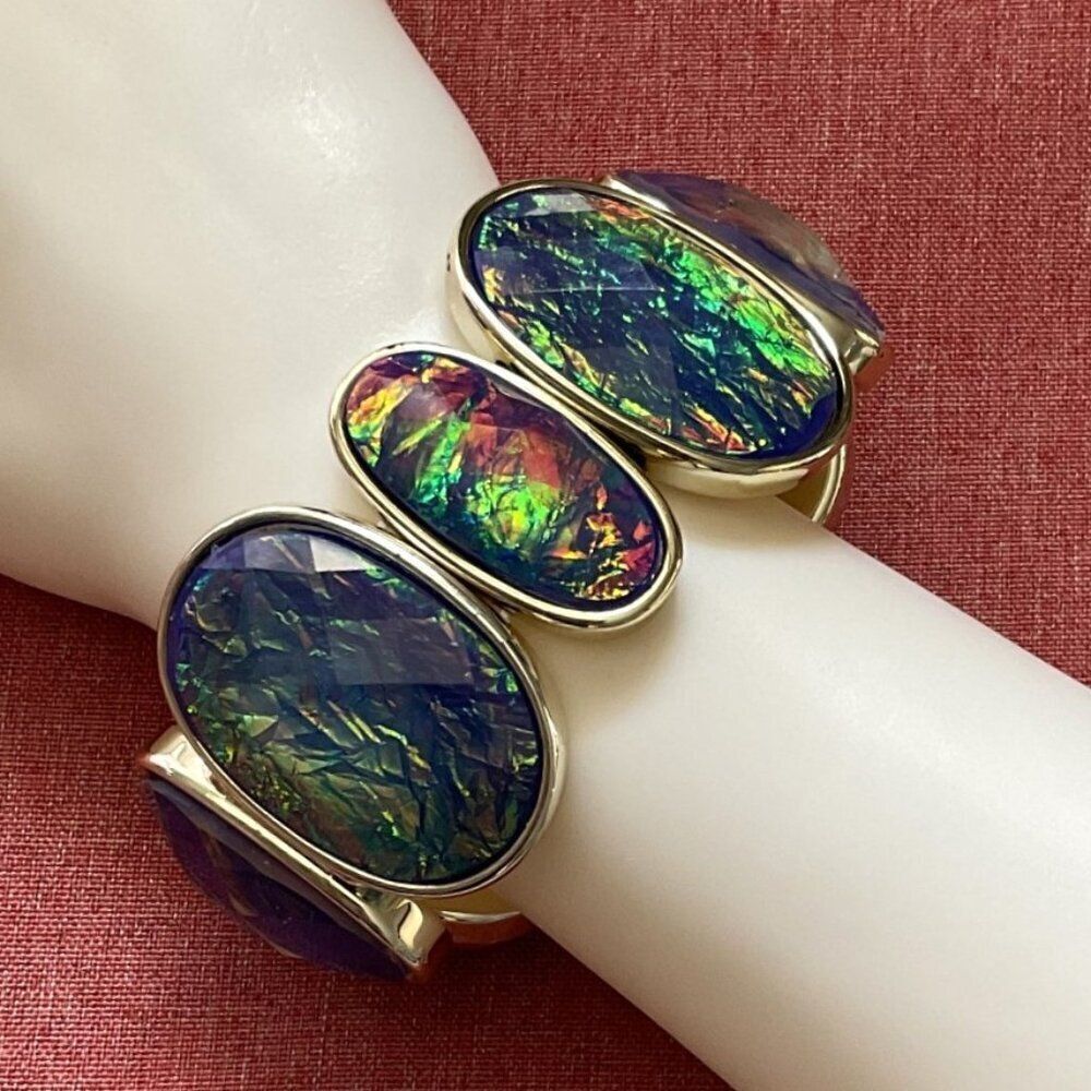 NEW AUROR BERMUDA LUCITE OVAL STRETCH BRACELET
